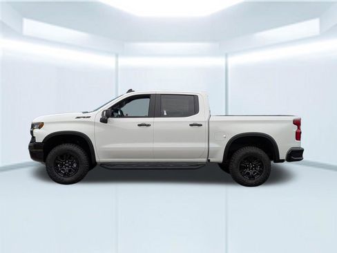 New 2026 Chevrolet Silverado 1500 ZR2 AWD/4WD image 2