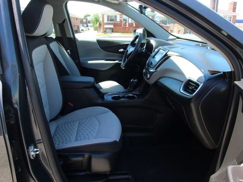 Used 2018 Chevrolet Equinox LS AWD/4WD image 10