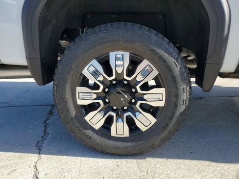 New 2026 GMC Sierra 3500 Denali w/ Denali Reserve Package AWD/4WD image 6