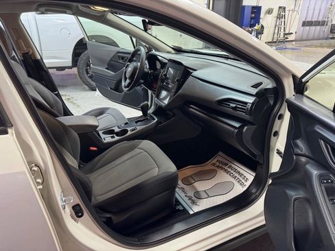 Used 2025 Subaru Crosstrek 2.0i AWD/4WD image 17
