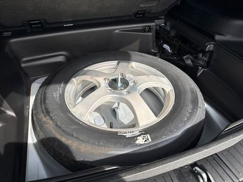 Used 2022 Jeep Grand Cherokee Laredo w/ Luxury Tech Group I image 24