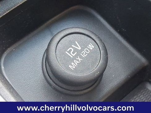 Certified 2023 Volvo XC90 B6 Plus image 25