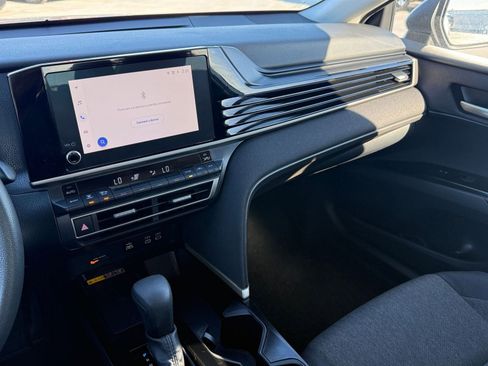 Used 2025 Toyota Camry LE image 34