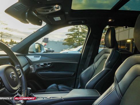 Used 2019 Volvo XC90 T6 R-Design image 20