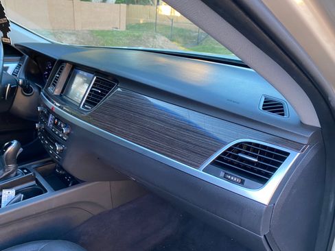 Used 2015 Hyundai Genesis 3.8 image 47