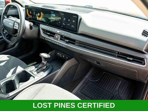 Used 2025 Kia K4 FWD image 27