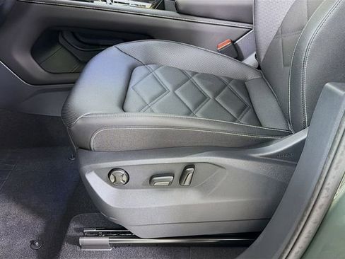 New 2026 Volkswagen Atlas SE FWD image 20