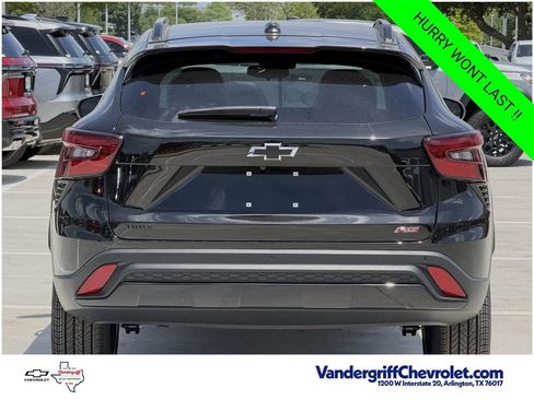 New 2026 Chevrolet Trax RS FWD image 5