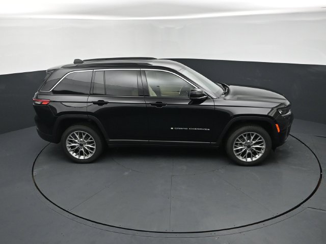 New 2027 Jeep Grand Cherokee Limited AWD/4WD image 18