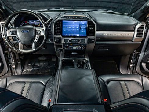 Used 2022 Ford F350 Platinum w/ FX4 Off-Road Package image 18