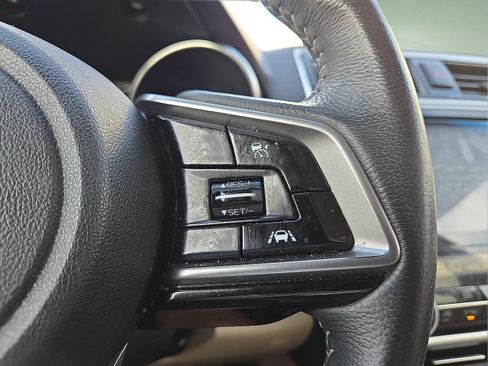 Used 2019 Subaru Outback 2.5i Limited image 18