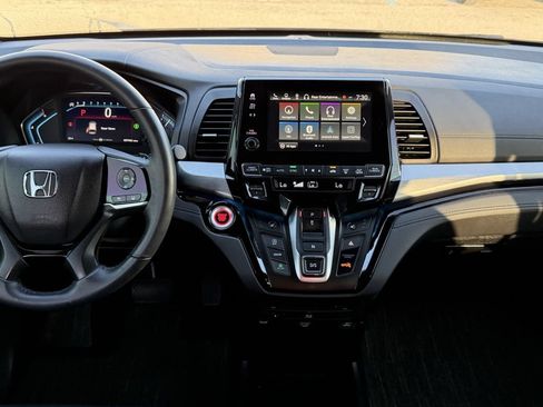 Used 2024 Honda Odyssey Touring image 14