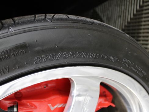 Used 2004 Dodge Viper SRT-10 RWD image 29