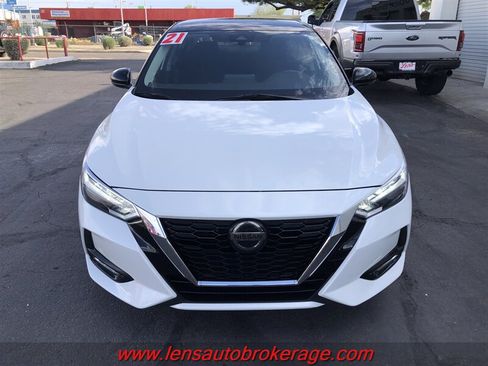 Used 2021 Nissan Sentra SR FWD image 3