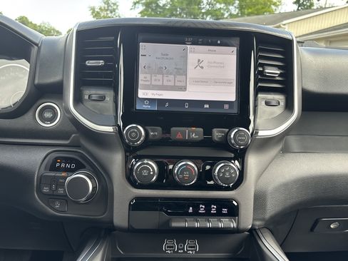 New 2026 RAM 1500 Express AWD/4WD image 15