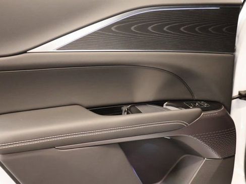 New 2026 Cadillac Lyriq Luxury image 25