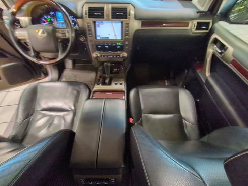 Used 2018 Lexus GX 460 image 27
