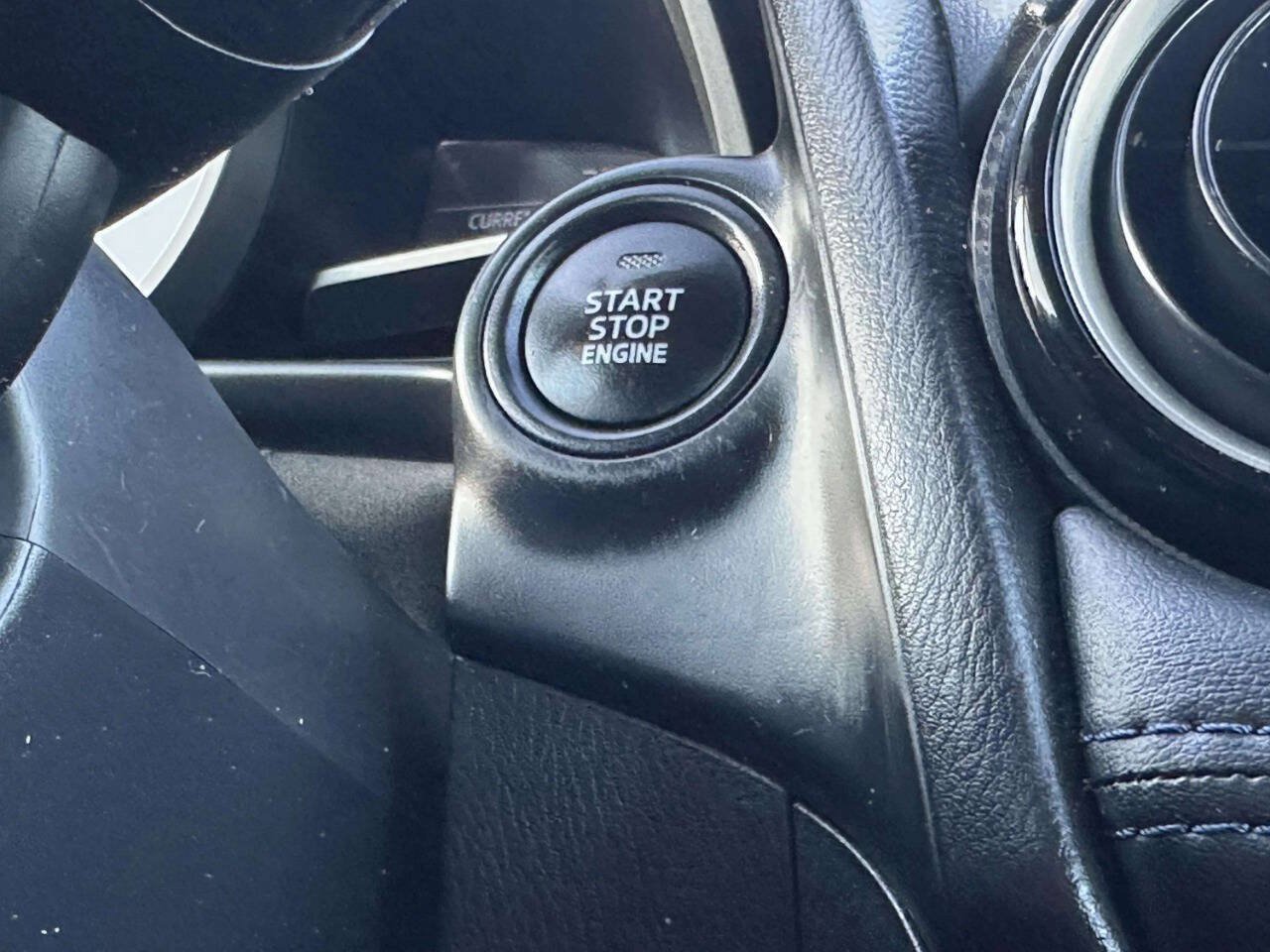 Used 2019 Toyota Yaris LE FWD image 34