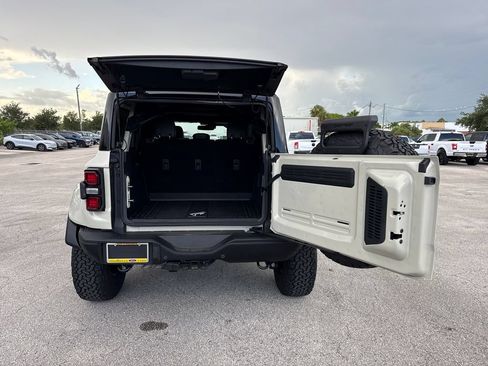 Used 2025 Ford Bronco Raptor w/ Interior Carbon Fiber Pack AWD/4WD image 30