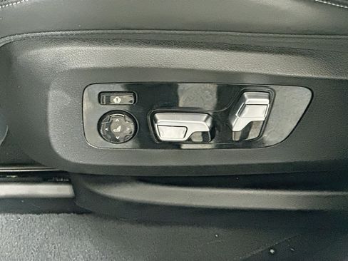 Used 2023 BMW XM w/ M Driver's Package AWD/4WD image 13