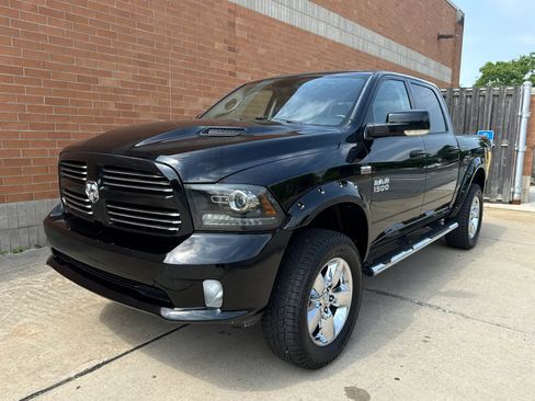 Used 2013 RAM 1500 Sport w/ Sport Premium Group AWD/4WD image 3