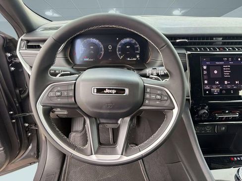New 2026 Jeep Grand Cherokee Laredo RWD image 17