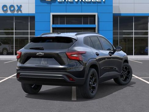 New 2026 Chevrolet Trax LT w/ Driver Confidence Package FWD image 4