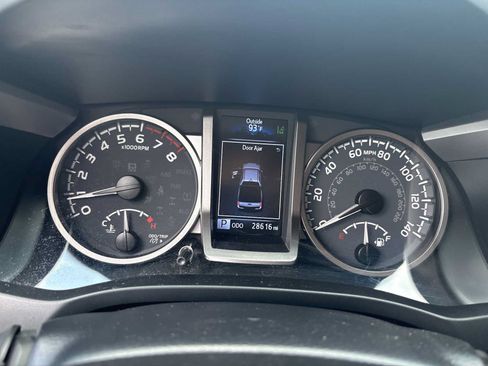 Used 2023 Toyota Tacoma SR5 w/ Technology Package AWD/4WD image 9