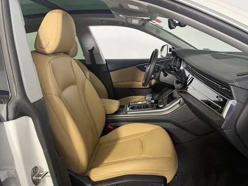 Used 2023 Audi Q8 Premium Plus w/ Premium Plus Package AWD/4WD image 34