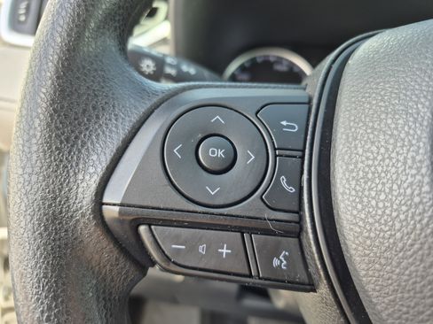 Certified 2022 Toyota RAV4 XLE AWD/4WD image 26