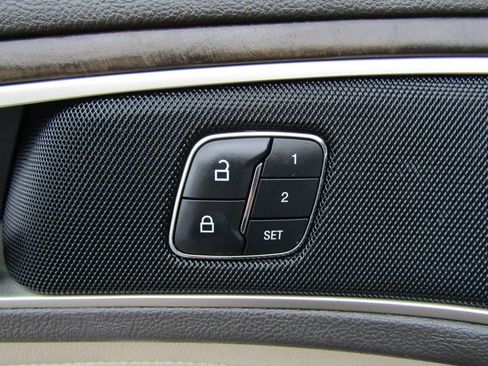 Used 2017 Lincoln MKZ Select w/ Climate Package FWD image 24
