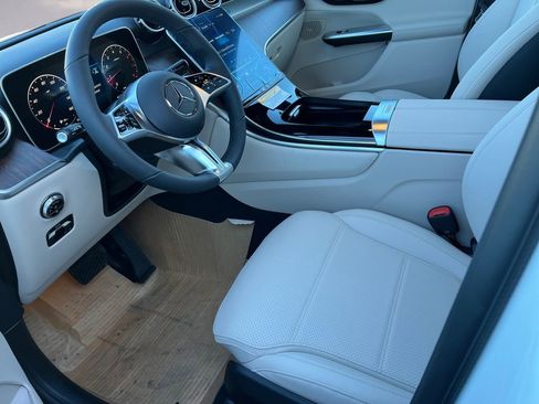 New 2026 Mercedes-Benz GLC 300 4MATIC image 6