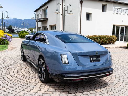 Used 2025 Rolls-Royce Spectre w/ Leather Finishing Pack AWD/4WD image 26