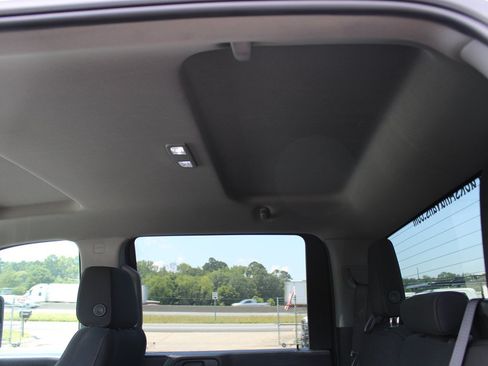 Used 2025 Chevrolet Silverado 2500 Custom w/ Custom Convenience Package AWD/4WD image 15