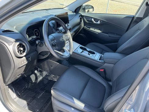 Certified 2023 Hyundai Kona Limited image 9