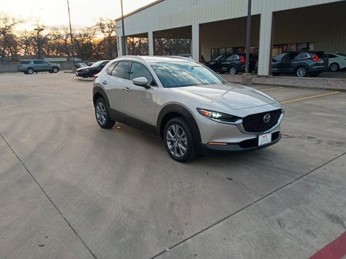 Used 2024 MAZDA CX-30 AWD 2.5 S w/ Premium Package image 3