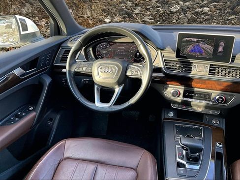 Used 2018 Audi Q5 2.0T Premium Plus w/ Premium Plus Package image 5