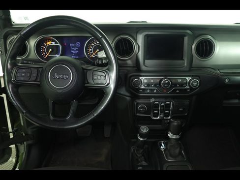 Used 2022 Jeep Wrangler Unlimited Sport AWD/4WD image 16