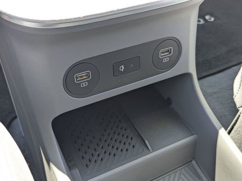 Used 2024 Hyundai Ioniq 5 SEL RWD image 25