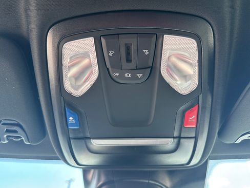 Used 2025 RAM 2500 Big Horn AWD/4WD image 10
