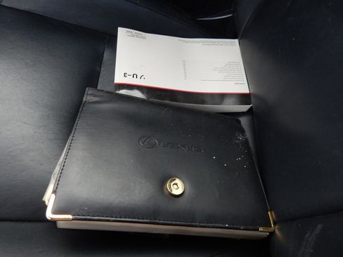 Used 2005 Lexus SC 430 Convertible w/ Preferred Accessory Pkg image 30