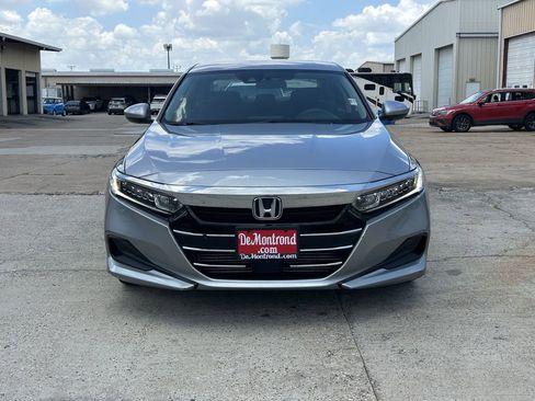 Used 2022 Honda Accord LX image 2