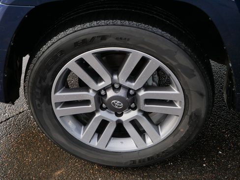 Certified 2022 Toyota 4Runner TRD Sport image 15