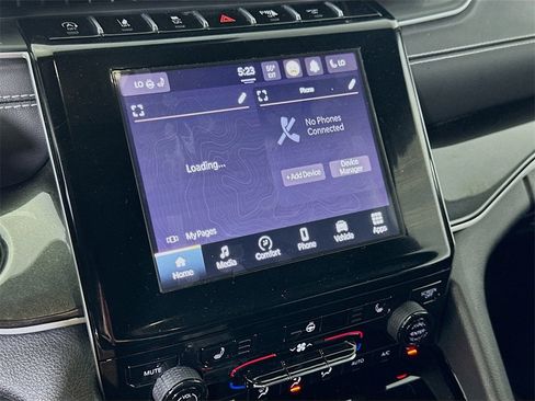 Used 2022 Jeep Grand Cherokee Altitude image 20