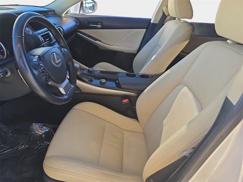 Used 2016 Lexus IS 300 AWD image 16
