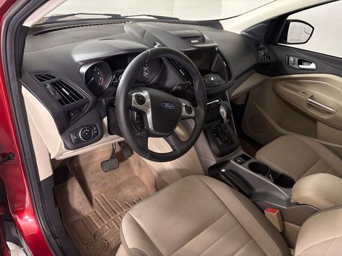 Used 2015 Ford Escape SE w/ Equipment Group 201A image 15