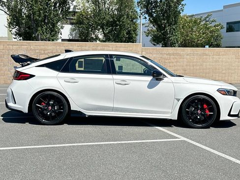 New 2026 Honda Civic Type R image 3