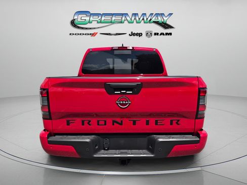 Used 2026 Nissan Frontier SV w/ SV Convenience Package RWD image 2