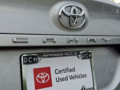 Certified 2018 Toyota Camry LE FWD image 31