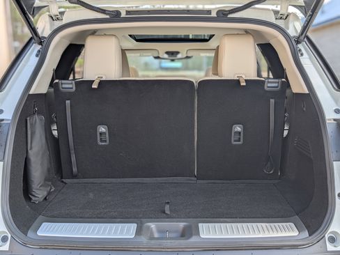 Used 2025 INFINITI QX60 Sensory w/ Vision Package image 21